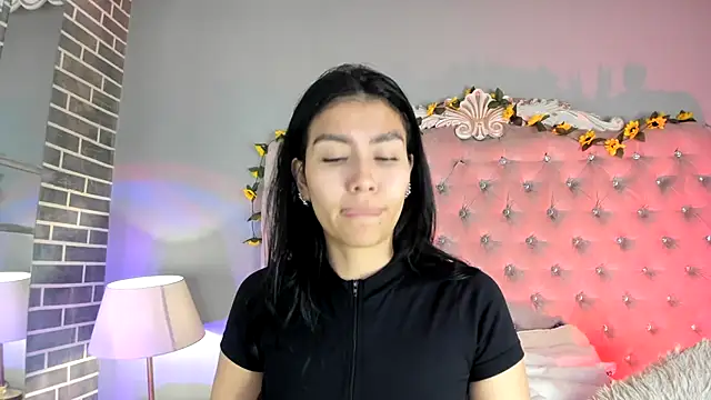Snapshot of TanyaBello chatting on 06/04/26, 04:29 TanyaBello online show from 06/04/26, 04:29