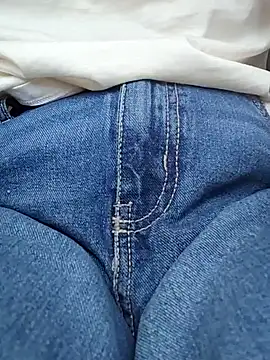 Snapshot of Desi_Maya69 chatting on 10/24/25, 08:55 Desi Maya69 online show from 10/24/25, 08:55