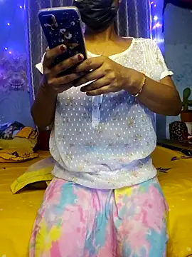 Snapshot of Desi_Maya69 chatting on 03/21/26, 06:11 Desi Maya69 online show from 03/21/26, 06:11