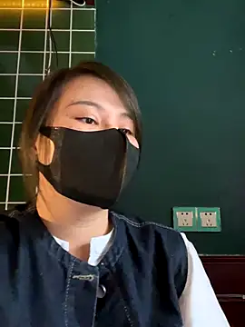 Alice9988 online show from 10/28/25, 08:29