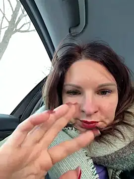 kinkysarahx online show from 01/06/26, 11:14