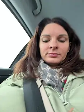 kinkysarahx online show from 01/10/26, 12:07