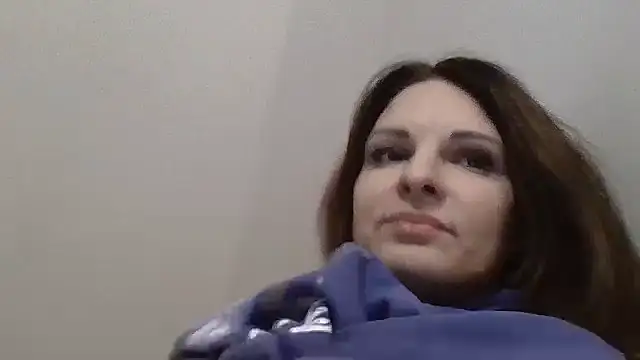 kinkysarahx online show from 01/15/26, 03:27