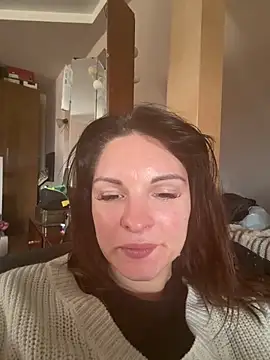 Snapshot of kinkysarahx chatting on 03/31/26, 12:27 kinkysarahx online show from 03/31/26, 12:27