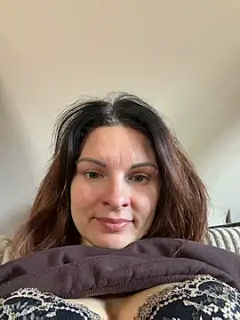 Snapshot of kinkysarahx chatting on 04/05/26, 01:30 kinkysarahx online show from 04/05/26, 01:30