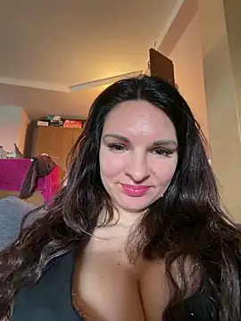 kinkysarahx online show from 04/12/26, 11:15