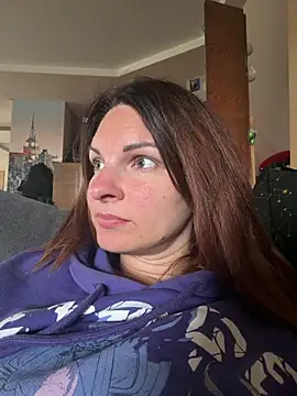 Snapshot of kinkysarahx chatting on 04/30/26, 06:31 kinkysarahx online show from 04/30/26, 06:31