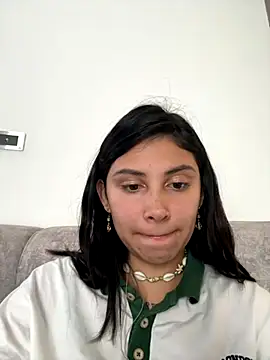 RollinGirl  online show from 10/23/25, 06:17