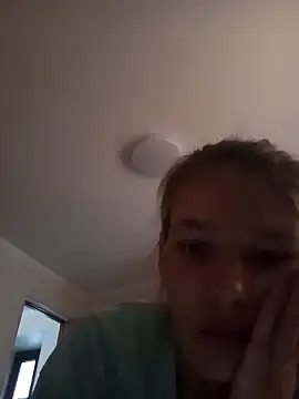 Coare Cindy online show from 10/31/25, 11:44