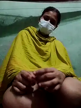 Snapshot of sexylive1100 chatting on 10/17/25, 07:33 sexylive1100 online show from 10/17/25, 07:33