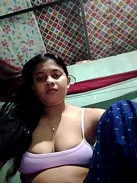 Snapshot of sexylive1100 chatting on 10/20/25, 04:07 sexylive1100 online show from 10/20/25, 04:07