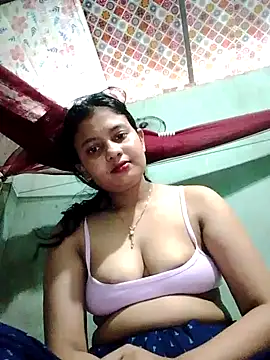 Snapshot of sexylive1100 chatting on 10/21/25, 08:15 sexylive1100 online show from 10/21/25, 08:15