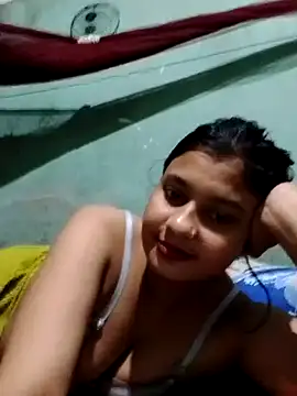 Snapshot of sexylive1100 chatting on 10/25/25, 08:55 sexylive1100 online show from 10/25/25, 08:55