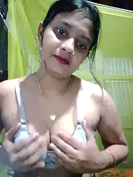 Snapshot of sexylive1100 chatting on 11/04/25, 10:09 sexylive1100 online show from 11/04/25, 10:09