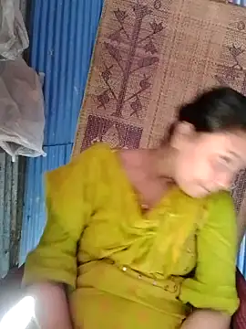 Snapshot of sexylive1100 chatting on 11/14/25, 04:22 sexylive1100 online show from 11/14/25, 04:22