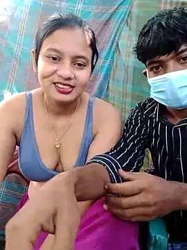 Snapshot of sexylive1100 chatting on 11/16/25, 02:39 sexylive1100 online show from 11/16/25, 02:39