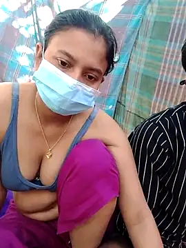 Snapshot of sexylive1100 chatting on 11/17/25, 03:23 sexylive1100 online show from 11/17/25, 03:23