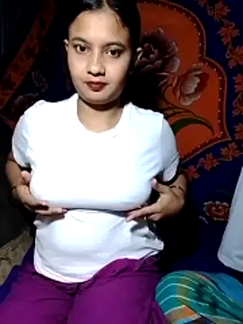 Snapshot of sexylive1100 chatting on 11/22/25, 02:49 sexylive1100 online show from 11/22/25, 02:49