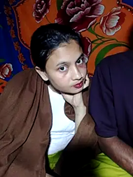 Snapshot of sexylive1100 chatting on 11/27/25, 04:42 sexylive1100 online show from 11/27/25, 04:42