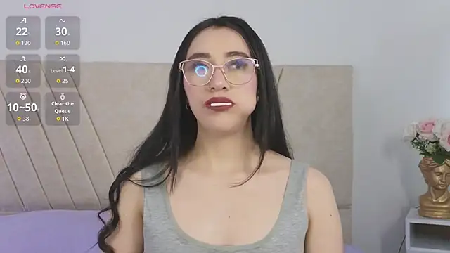 Snapshot of GabbieHill chatting on 11/05/25, 08:09 GabbieHill online show from 11/05/25, 08:09