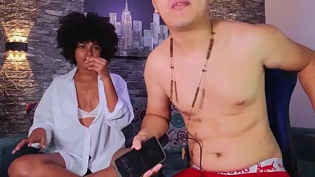 Snapshot of charlotenoah chatting on 10/17/25, 08:22 charlotenoah online show from 10/17/25, 08:22