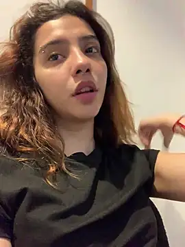 Snapshot of MiaaCute- chatting on 04/28/26, 10:15 MiaaCute- online show from 04/28/26, 10:15