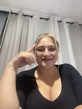 tumamifavvv9 online show from 10/16/25, 08:32