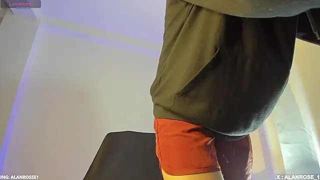 AlanRose01 online show from 12/17/25, 01:28