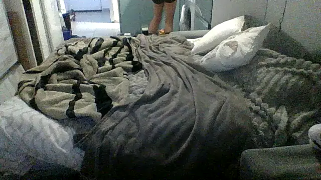 Snapshot of Lolaaa17740 chatting on 11/30/25, 10:14 Lolaaa17740 online show from 11/30/25, 10:14