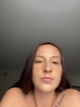 Snapshot of magsxo23 chatting on 10/23/25, 10:52 magsxo23 online show from 10/23/25, 10:52