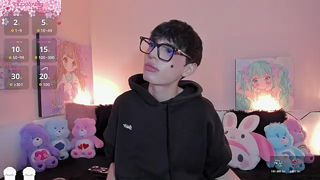 Strawberry Kitty  online show from 02/15/26, 07:05