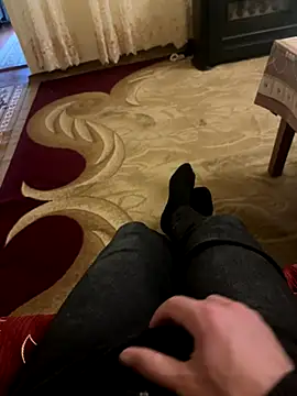 Snapshot of dragondragos chatting on 10/17/25, 12:08 dragondragos online show from 10/17/25, 12:08