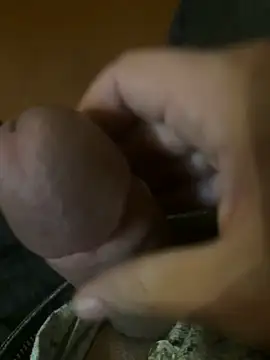 Snapshot of dragondragos chatting on 10/21/25, 03:35 dragondragos online show from 10/21/25, 03:35