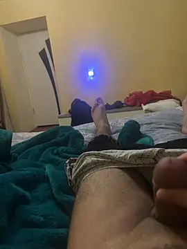 Snapshot of dragondragos chatting on 10/22/25, 06:40 dragondragos online show from 10/22/25, 06:40