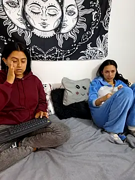 emily n abby online show from 07/13/26, 01:47