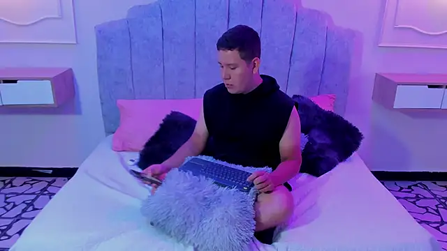 noah chapman online show from 10/17/25, 12:19