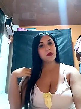 Snapshot of Kymberlaury chatting on 04/24/26, 03:31 Kymberlaury online show from 04/24/26, 03:31