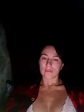 Snapshot of Luna_7777 chatting on 11/16/25, 10:15 Luna 7777 online show from 11/16/25, 10:15