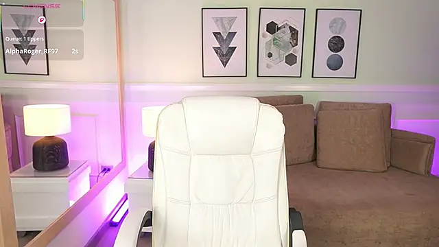 EmilyTurneer online show from 03/28/26, 07:19