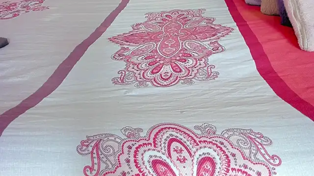 Snapshot of mia__blaze__ chatting on 04/24/26, 02:58 mia blaze online show from 04/24/26, 02:58