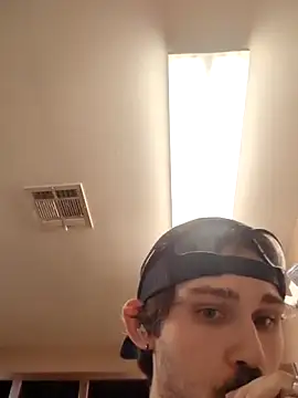 Snapshot of countrybannanaman chatting on 12/19/25, 12:06 countrybannanaman online show from 12/19/25, 12:06