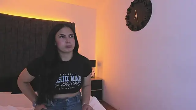 AuraSky  online show from 10/28/25, 07:27