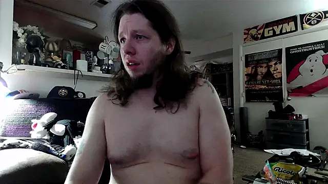 biggerisbetter12 online show from 10/30/25, 07:36