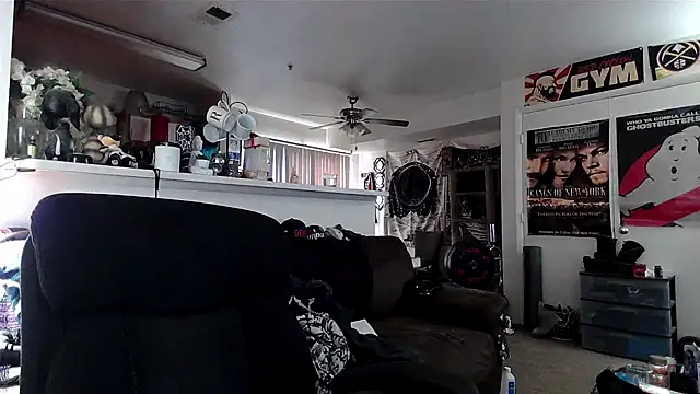 biggerisbetter12 online show from 01/18/26, 08:56