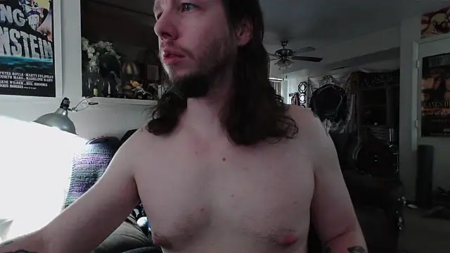 Snapshot of biggerisbetter12 chatting on 03/10/26, 10:59 biggerisbetter12 online show from 03/10/26, 10:59