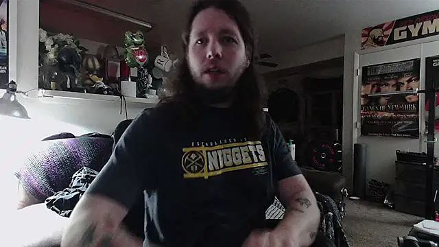 Snapshot of biggerisbetter12 chatting on 04/08/26, 05:29 biggerisbetter12 online show from 04/08/26, 05:29