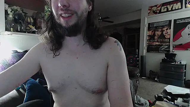 Snapshot of biggerisbetter12 chatting on 04/13/26, 09:15 biggerisbetter12 online show from 04/13/26, 09:15