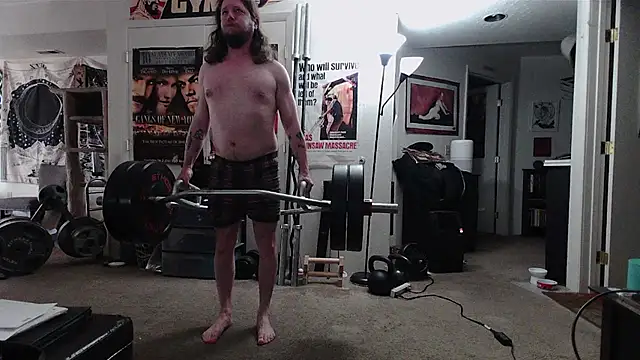 Snapshot of biggerisbetter12 chatting on 04/17/26, 02:09 biggerisbetter12 online show from 04/17/26, 02:09