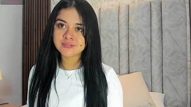 Snapshot of goddessfeetxx chatting on 10/22/25, 01:00 goddessfeetxx online show from 10/22/25, 01:00