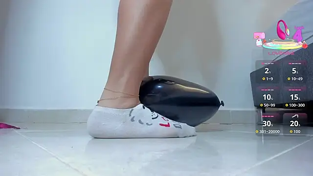 goddessfeetxx online show from 04/18/26, 07:58